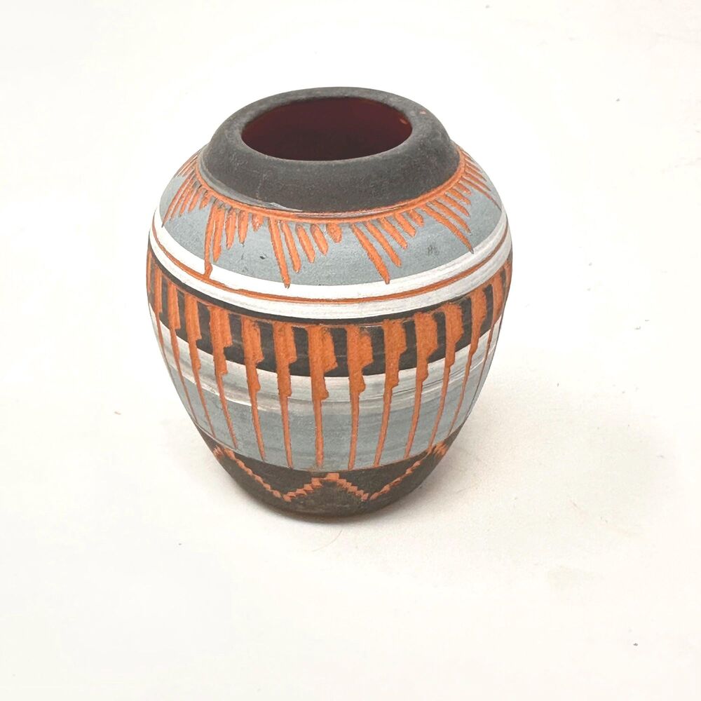 Vintage Navajo Miniature Pottery Vase Hand Etched Painted Geometric 1977